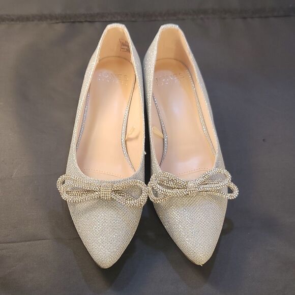 BRAND NEW JONES NEW YORK POINTED TOE WITH BOW DETAIL EMBELLISHMENTS FLAT - Picture 3 of 16